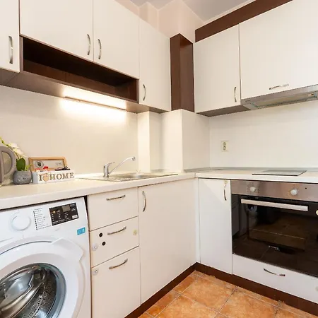 One-bedroom In The Center * Varna